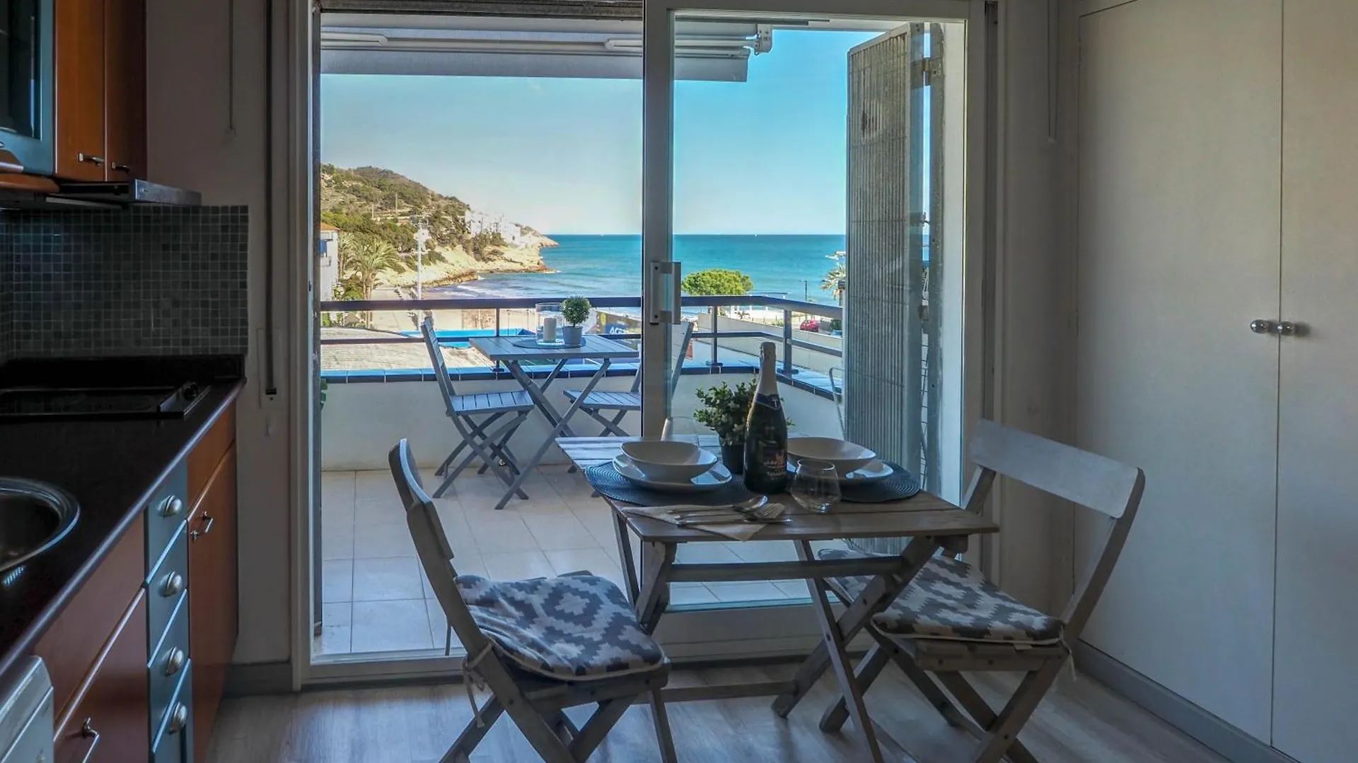 The Beach Studio By Hello Homes Σίτζες Διαμέρισμα